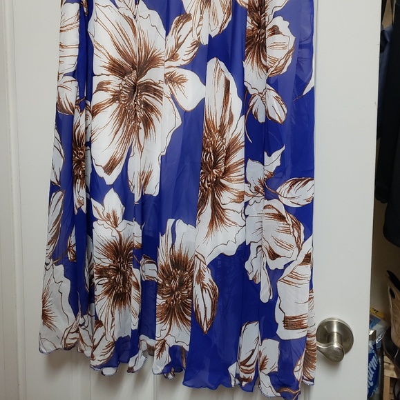 Floor length skirt - Picture 2 of 3